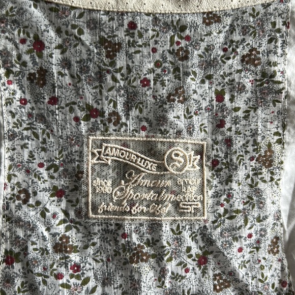 Floral Vest - Picture 3 of 10